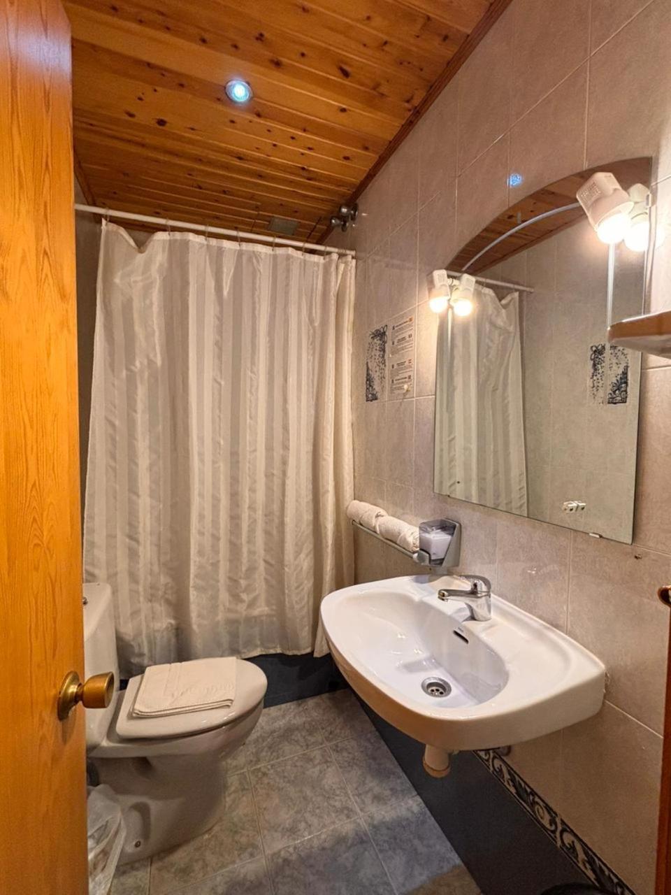 Hotel Prats Ribes De Freser Exterior photo
